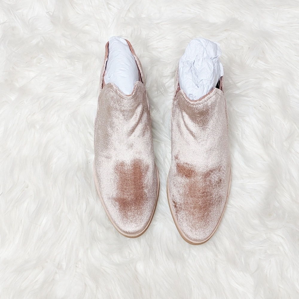 NEW DOLCE VITA Rose Velvet Booties 7.5 - Picture 2 of 5